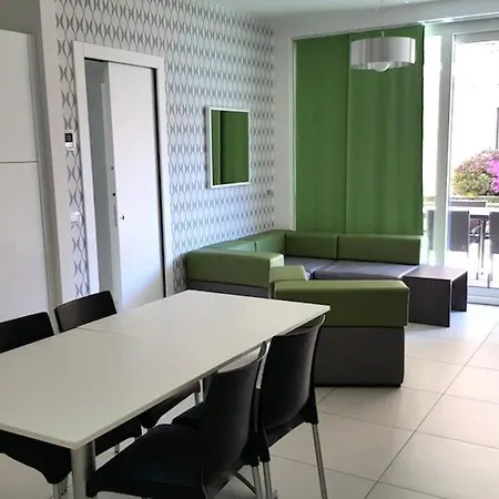 Italian Lakes Ground Floor With Pool